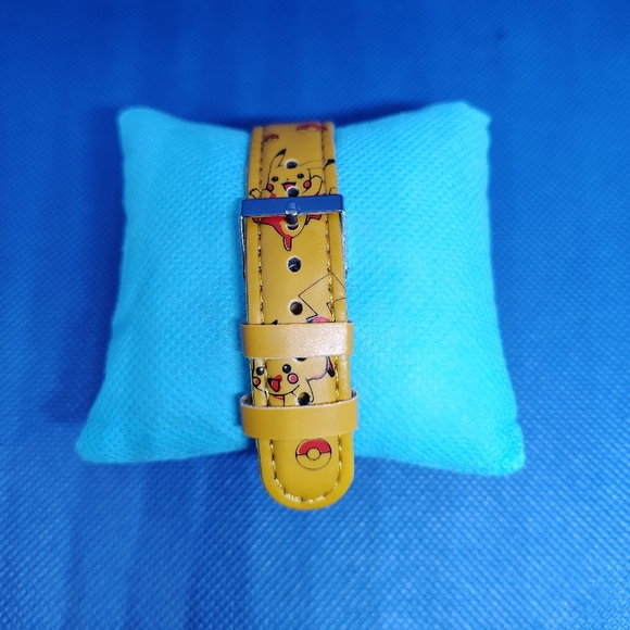 Pikachu Watch - Picture 2 of 5